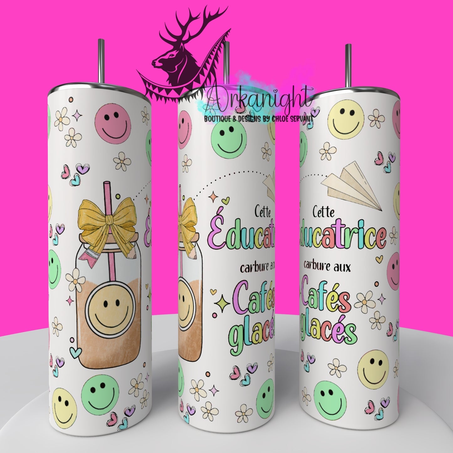 Gourde sur commande - Cette éducatrice carbure aux cafés glacés