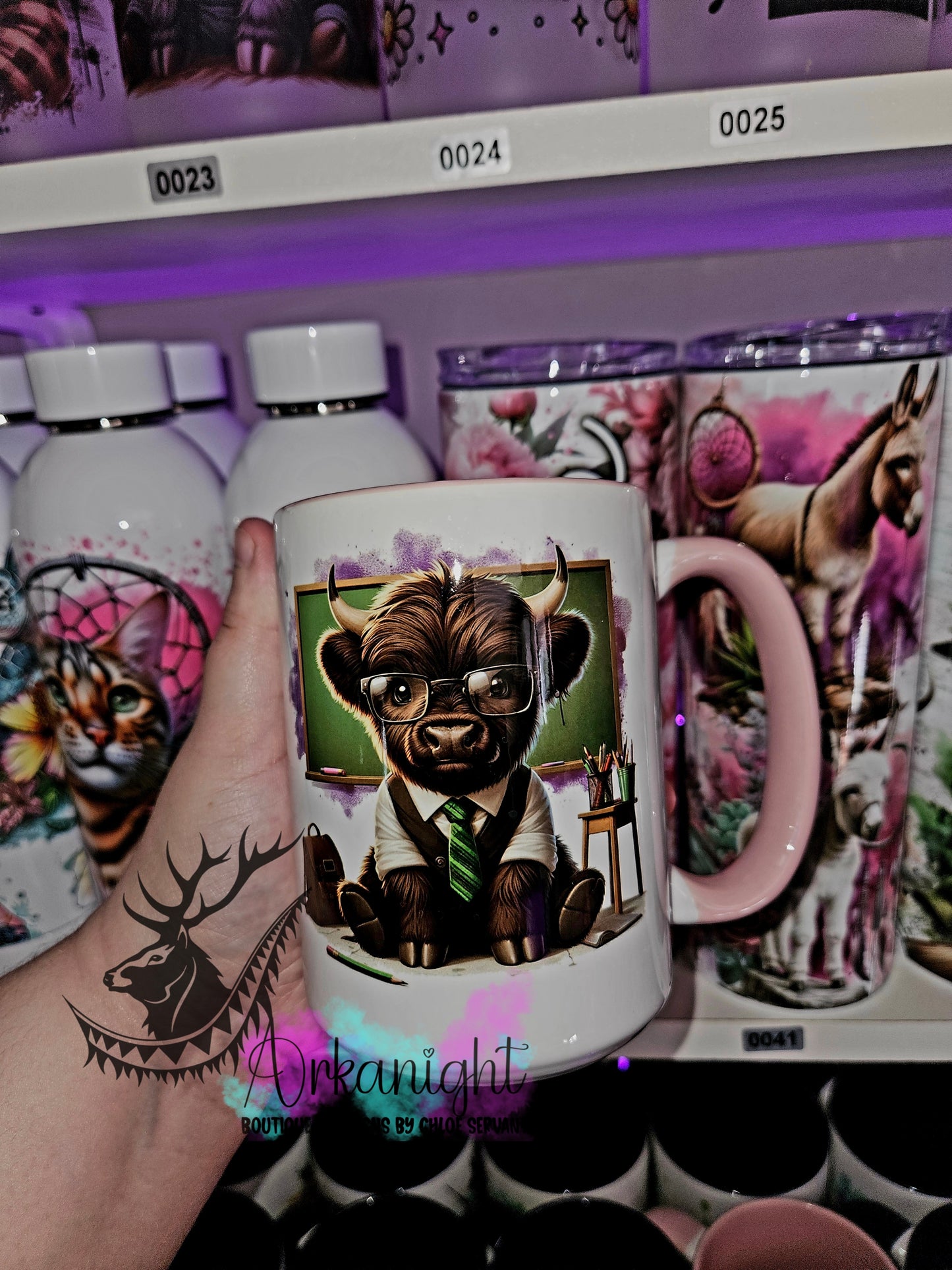 Tasse en céramique sur commande - Highland Cow Prof - 02