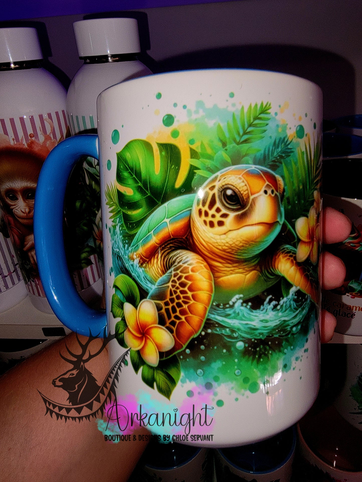 Tasse en céramique sur commande - Monstera & Animals - Tortue de mer - 02