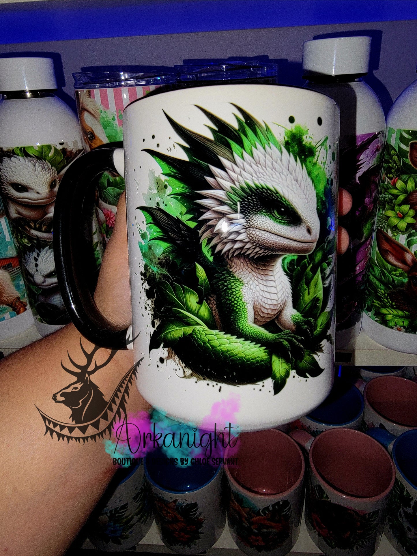 Tasse en céramique sur commande - Bébé Dragon Blanc & Vert