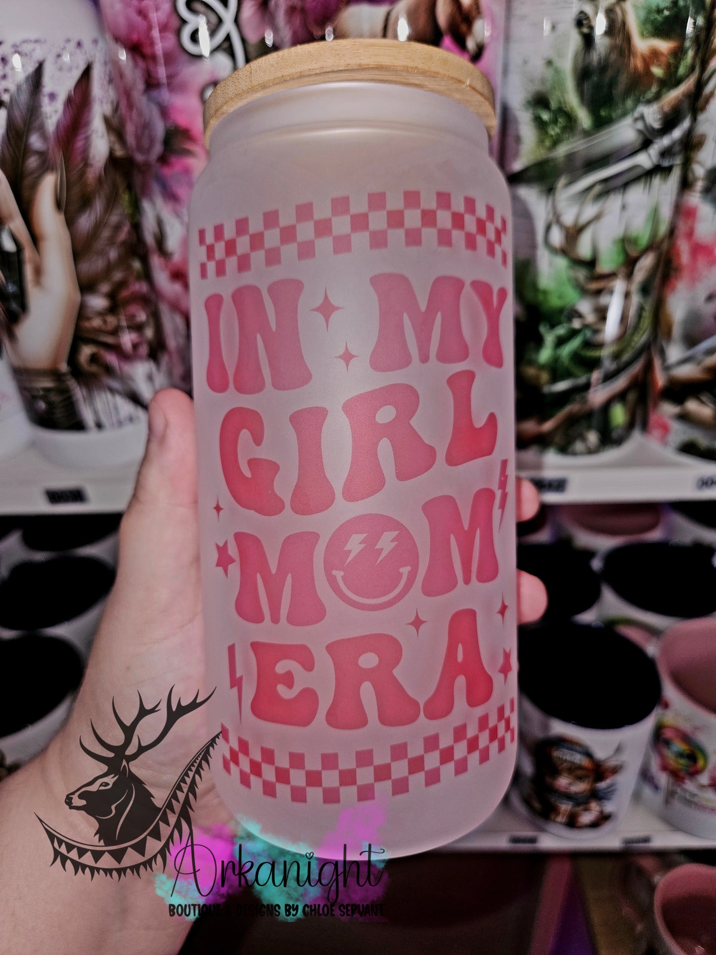 Verre en vitre givré 16oz & Couvercle en Bambou - IN my Girl Mom Era
