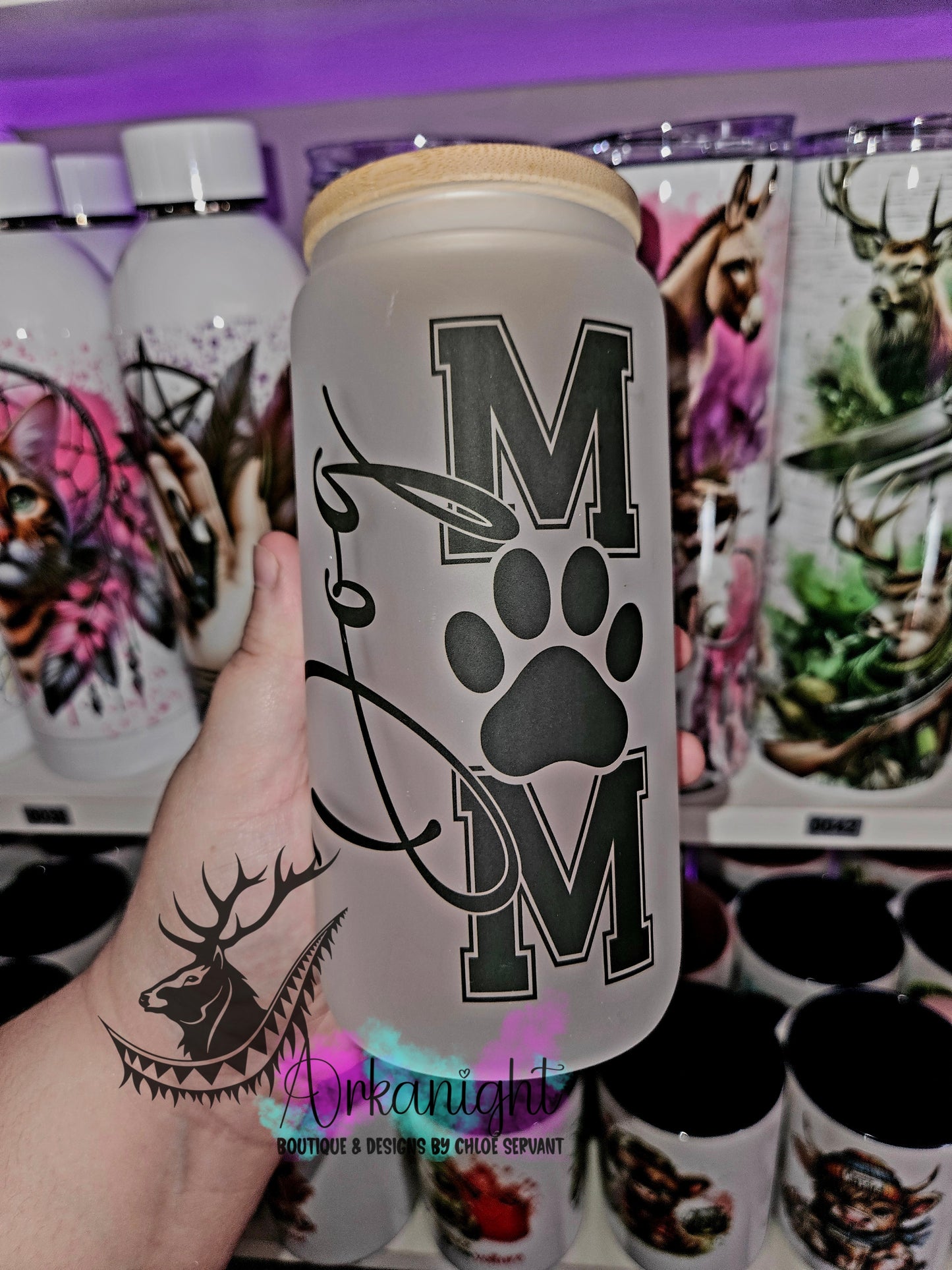 Verre en vitre givré 16oz & Couvercle en Bambou - Dog Mom