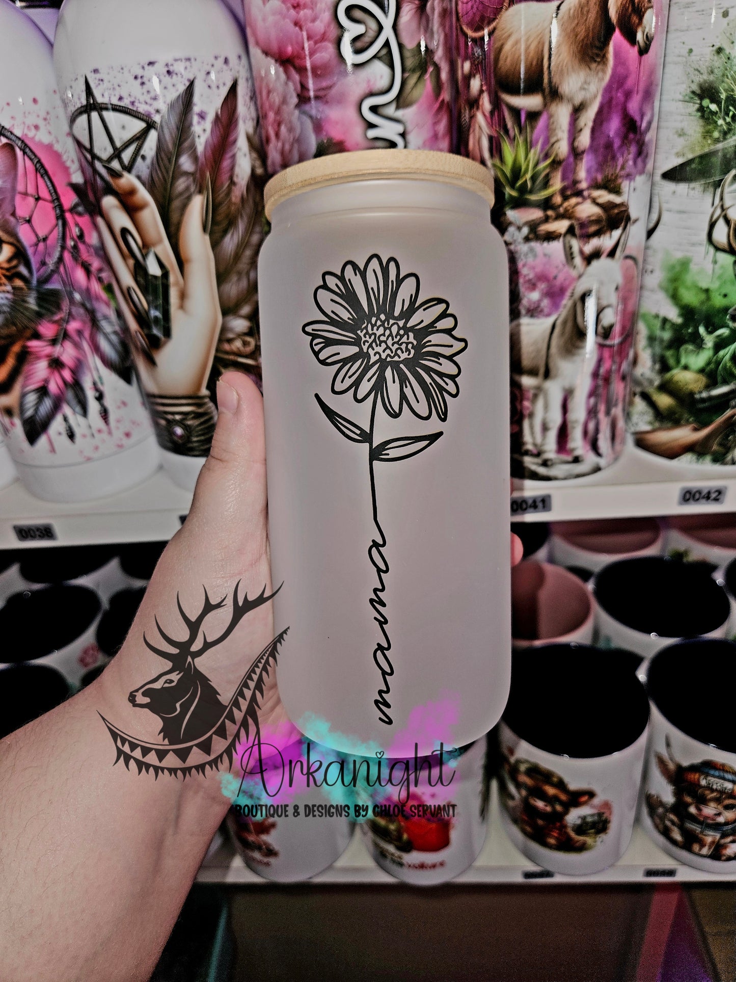 Verre en vitre givré 16oz & Couvercle en Bambou - Mama Sunflower