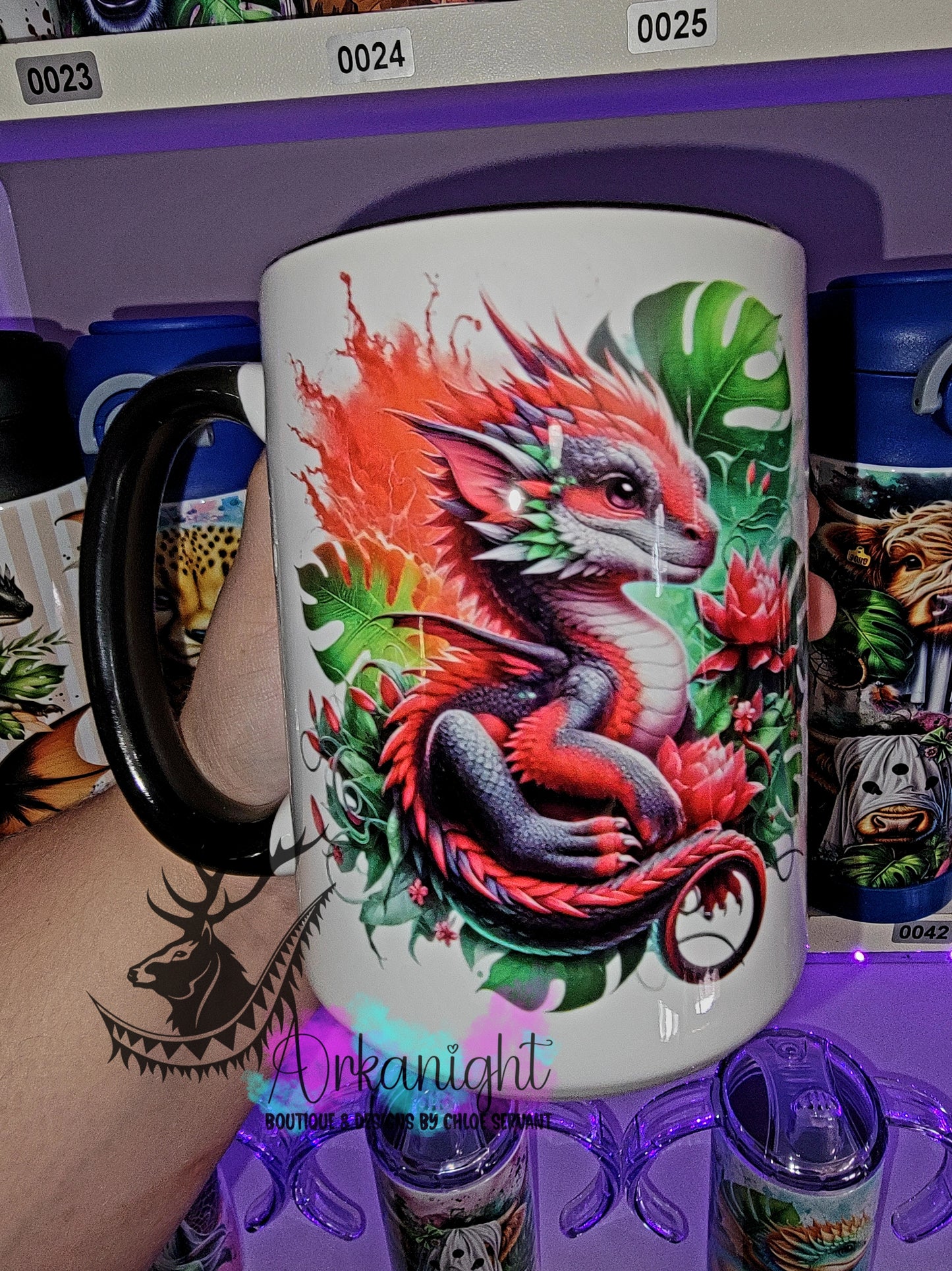 Tasse en céramique sur commande - Bébé Dragon - Gris & Rouge