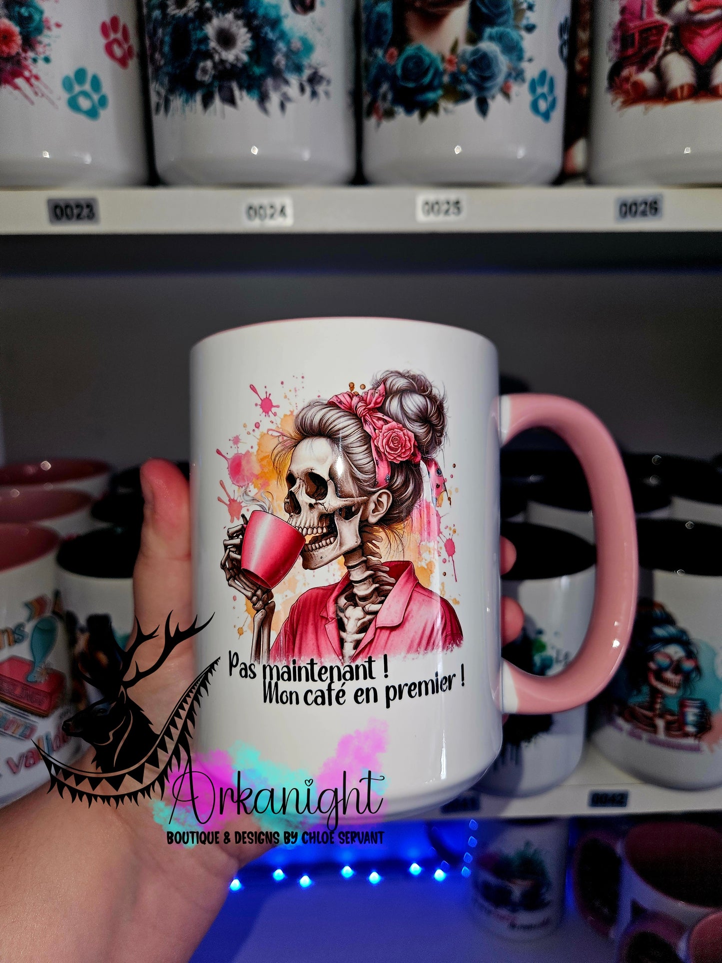 Tasse en céramique sur commande - Pas maintenant ! Mon café en premier - Rose