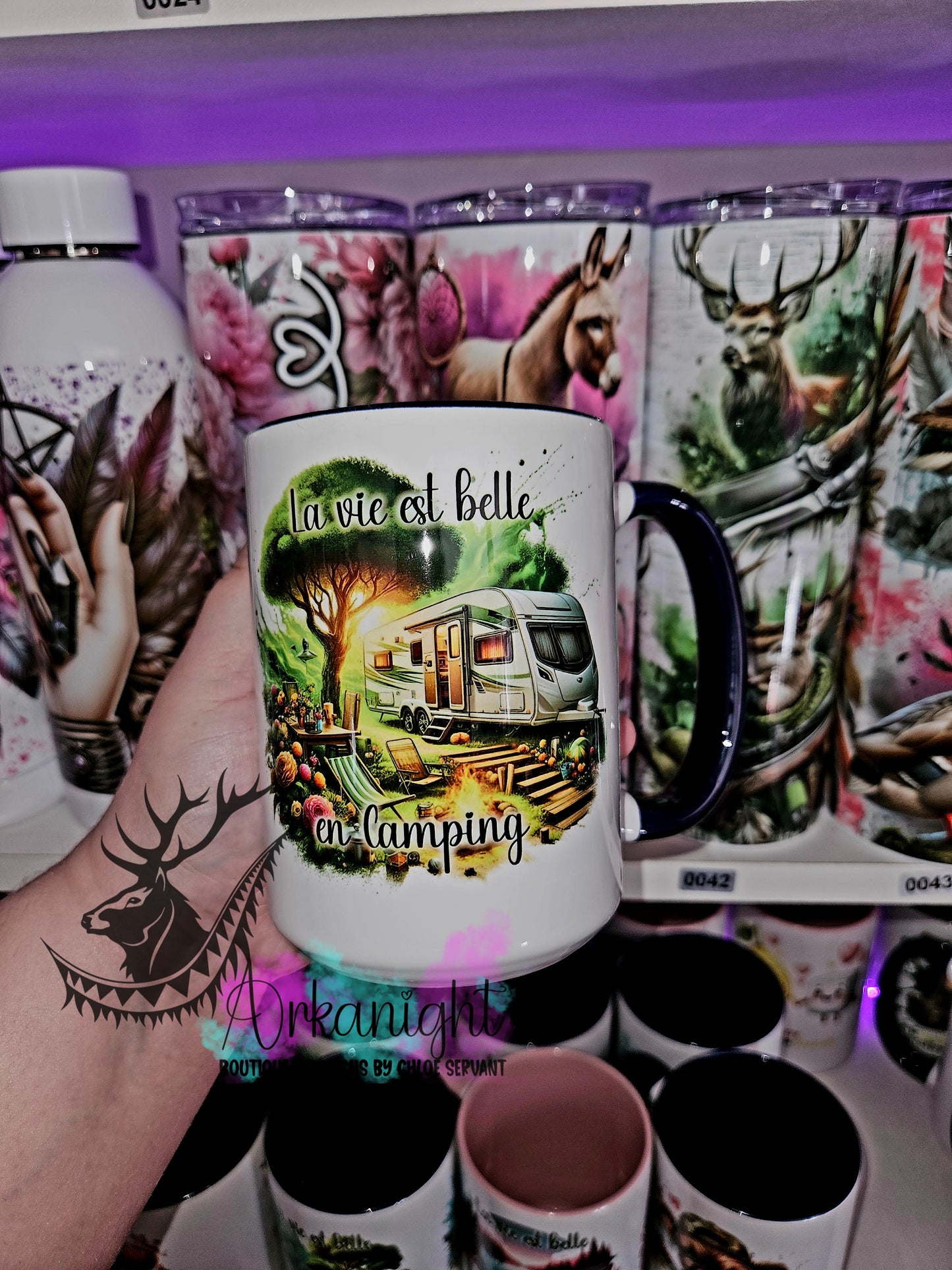 Tasse en céramique sur commande - La vie est belle au Camping - 04
