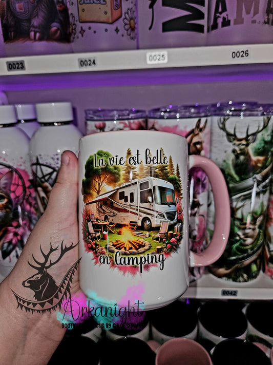 Tasse en céramique sur commande - La vie est belle au camping - 02