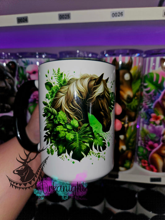 Tasse en céramique sur commande - Monstera & Animals - Cheval Noir