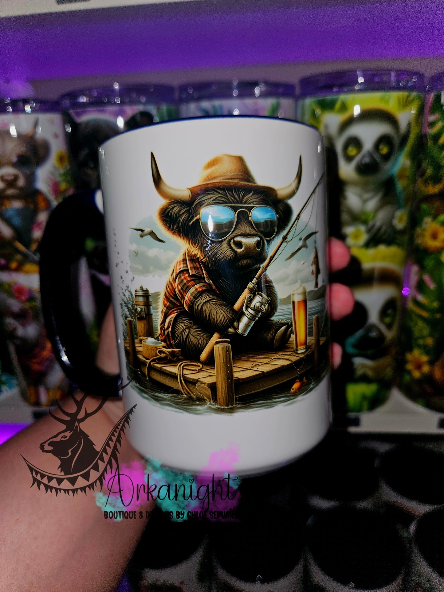 Tasse en céramique sur commande - Highland Cow Pêcheur - 01