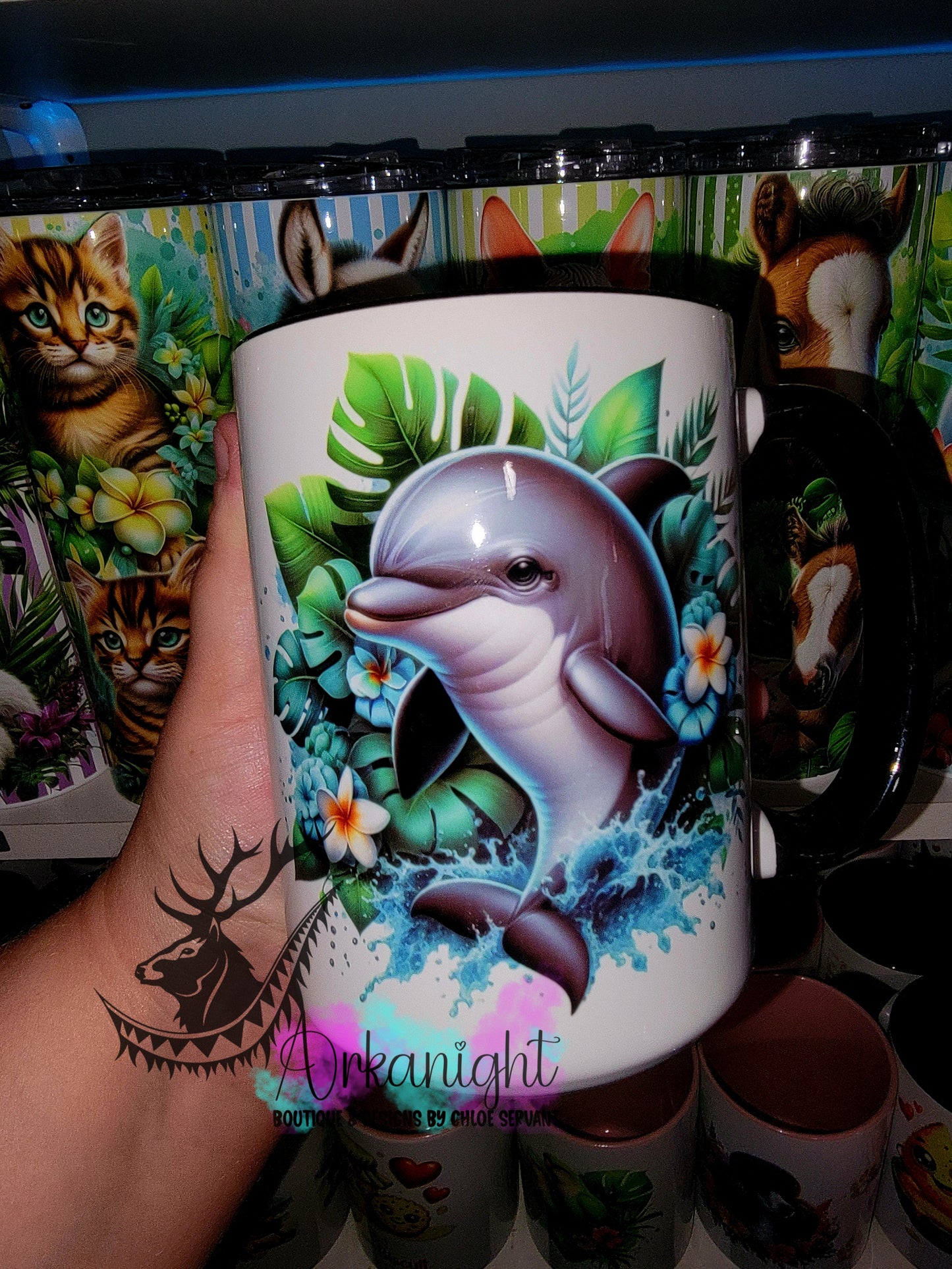 Tasse en céramique sur commande - Monstera & animals - Dauphin