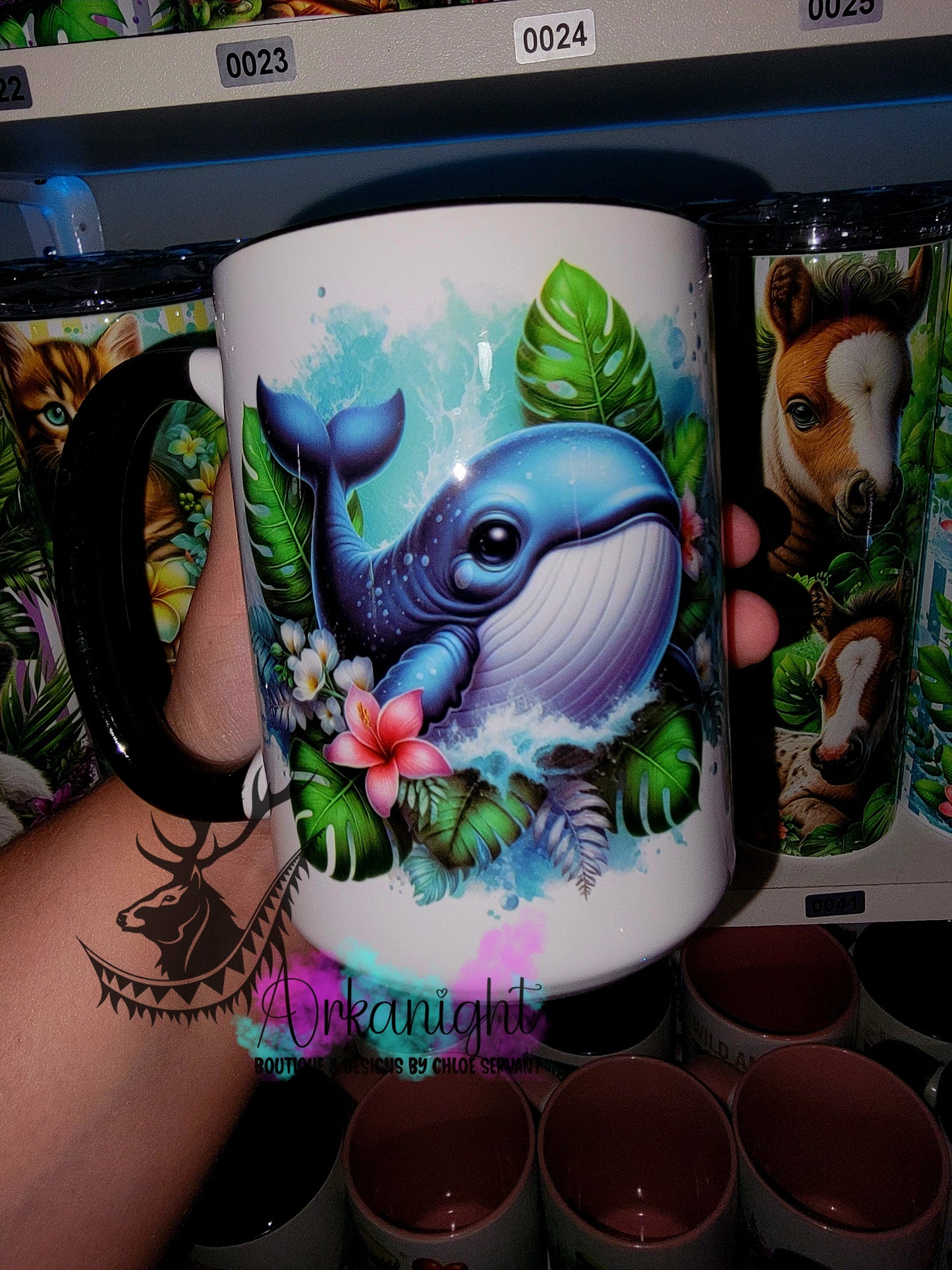 Tasse en céramique sur commande - Monstera & animals - Baleine