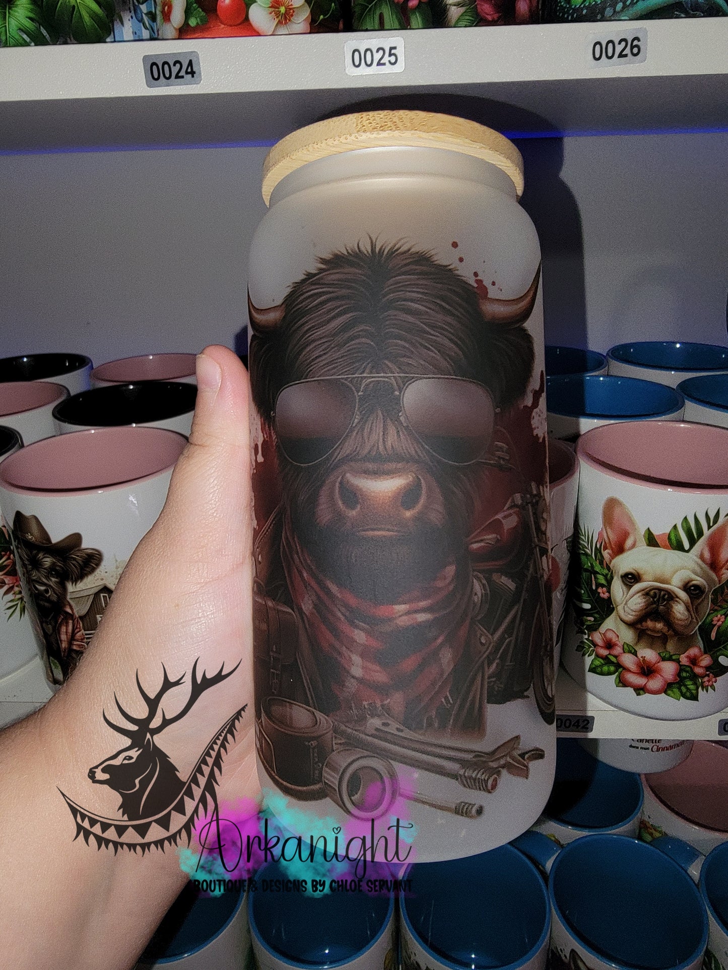 Verre en vitre givré 16oz & Couvercle en Bambou - Highland Cow Motards