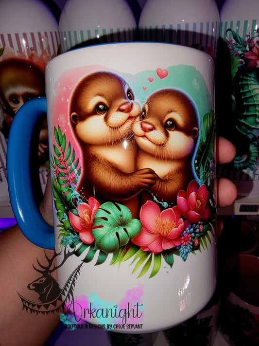 Tasse en céramique sur commande - Monstera & Animals - Couple de loutres
