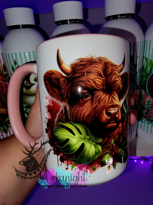 Tasse en céramique sur commande - Monstera & Animals- Highland Cow Brune Foncé