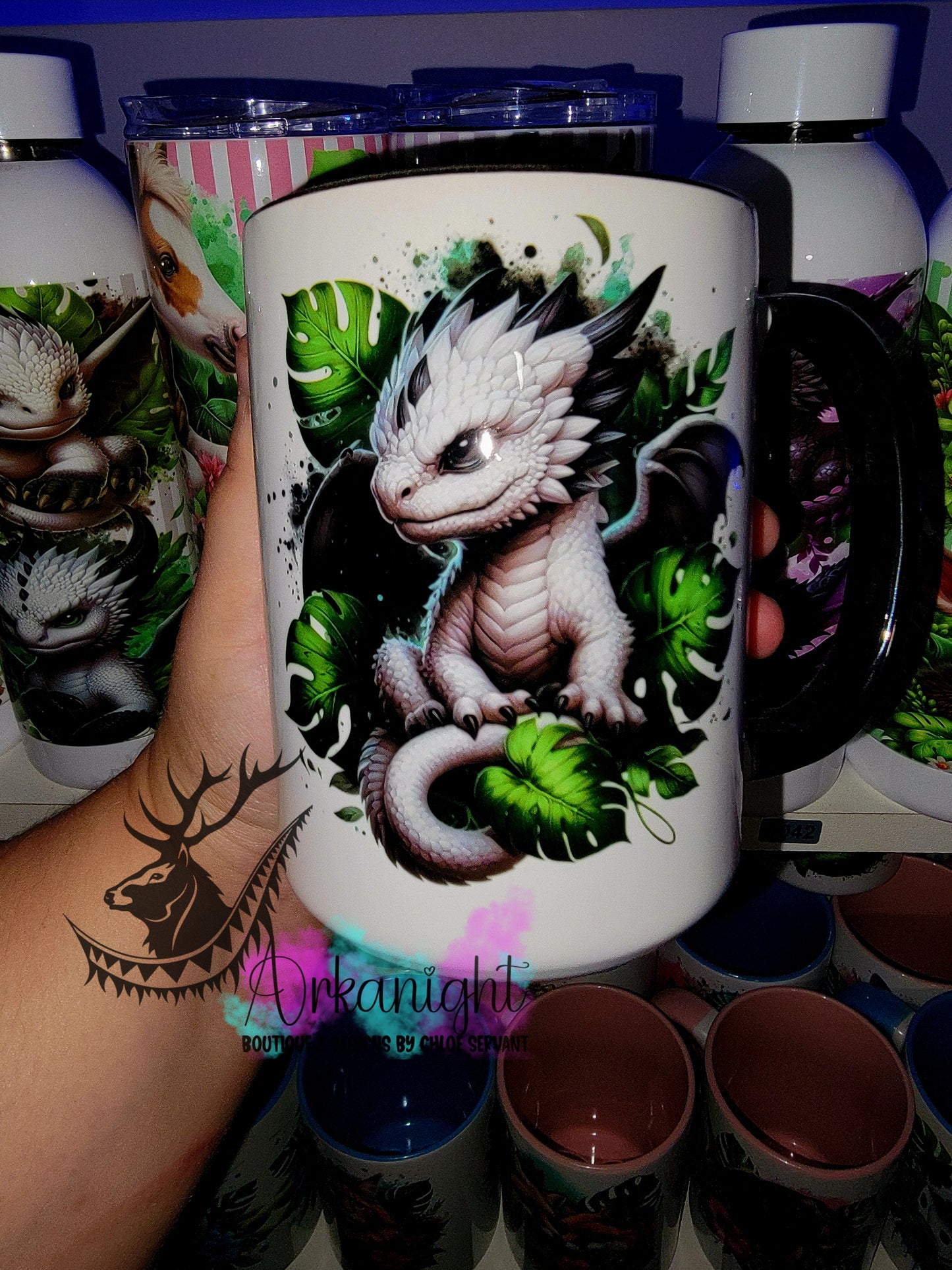 Tasse en céramique sur commande - Bébé Dragon Blanc & Navy