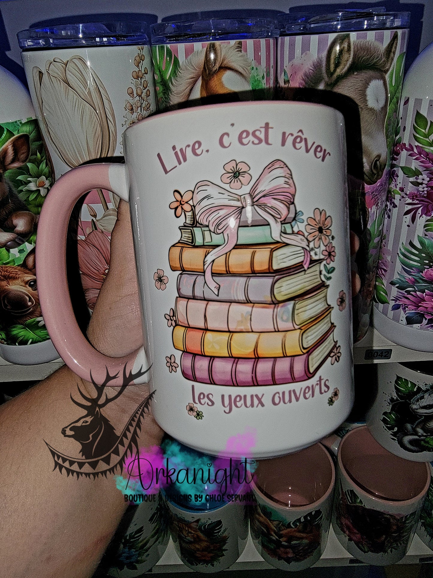 Tasse en céramique sur commande - Lire c'est rêver les yeux ouverts