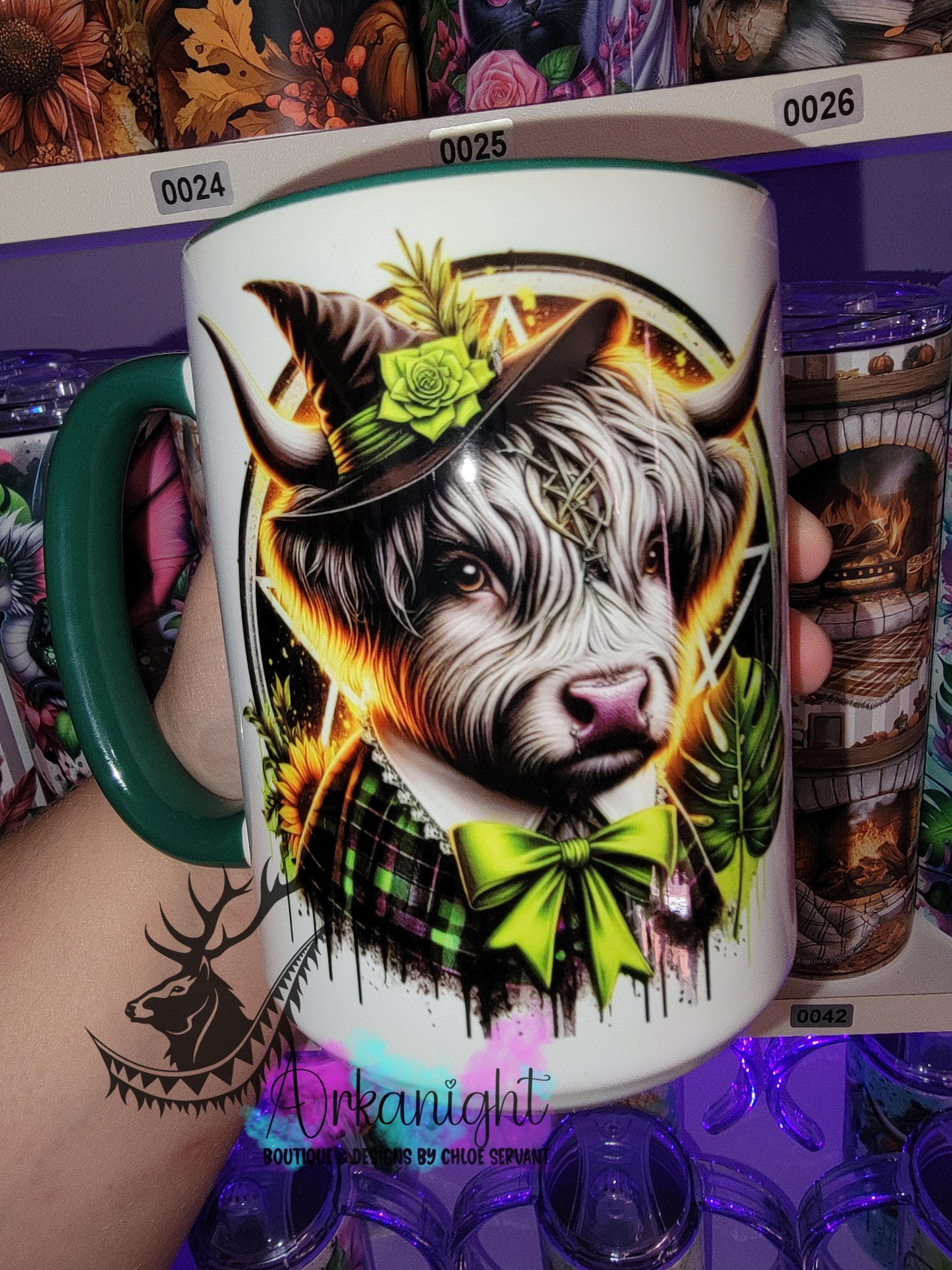 Tasse en céramique sur commande - Collection Halloween - Vache Sorcière
