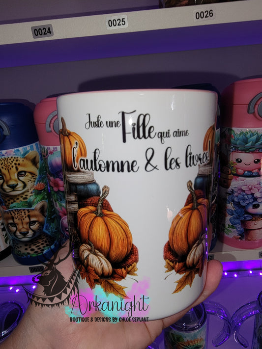 Tasse en céramique sur commande - Juste une fille qui aime l'automne & les livres